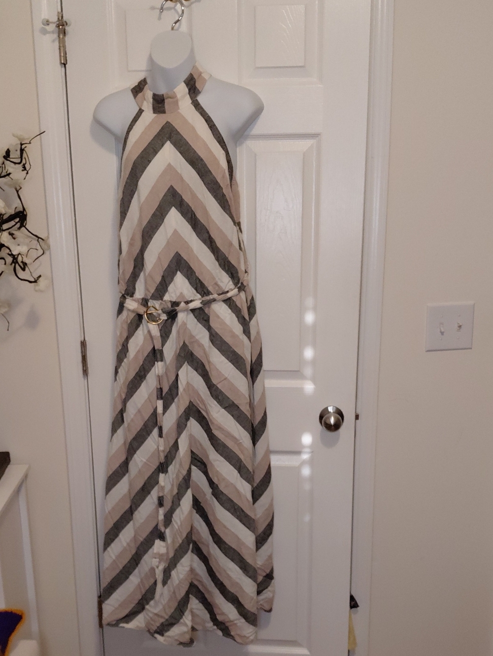 VENUS Neutral Stripe Halter Maxi Dress in Cream, Beige & Gray